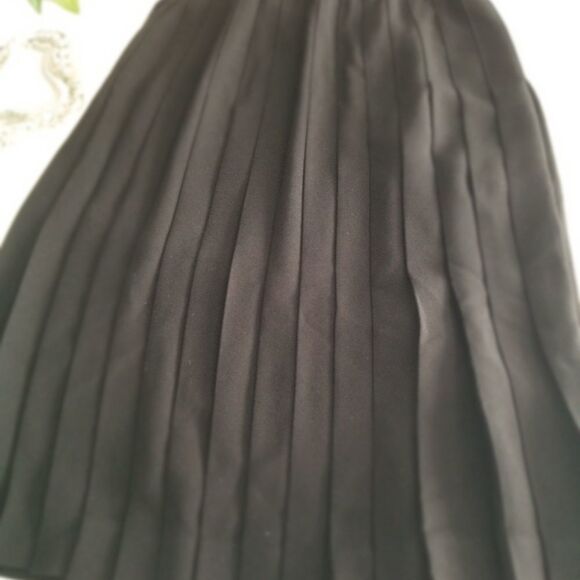Burberry skirt uniform Back Pleated Wrap Front New With Tags - Picture 7 of 12